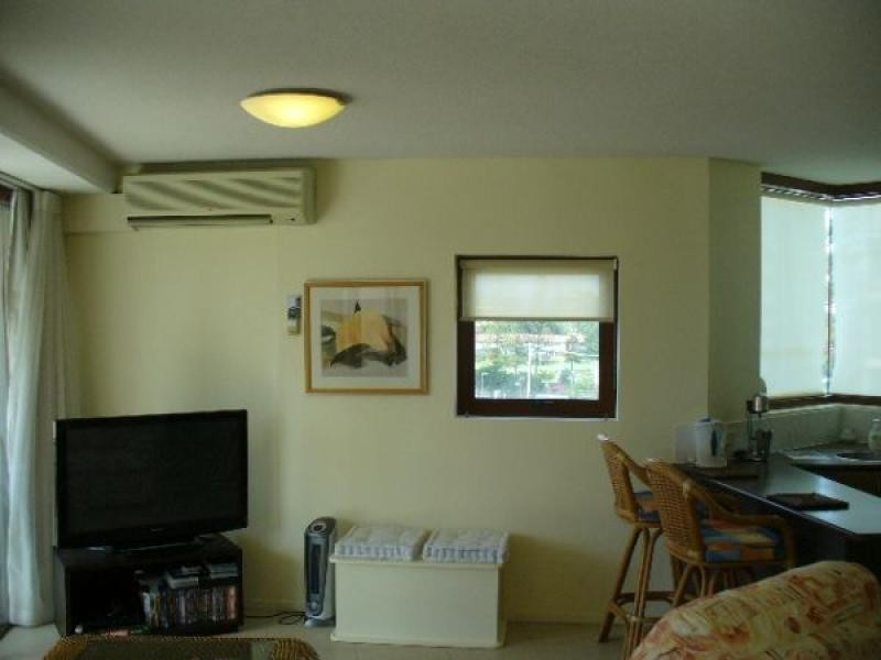 612/42 Surf Parade, Broadbeach QLD 4218