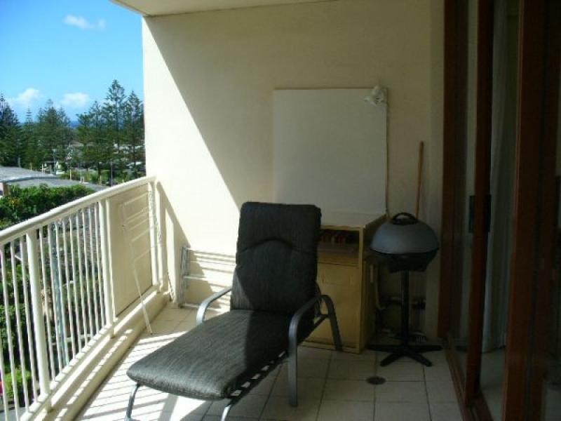 612/42 Surf Parade, Broadbeach QLD 4218