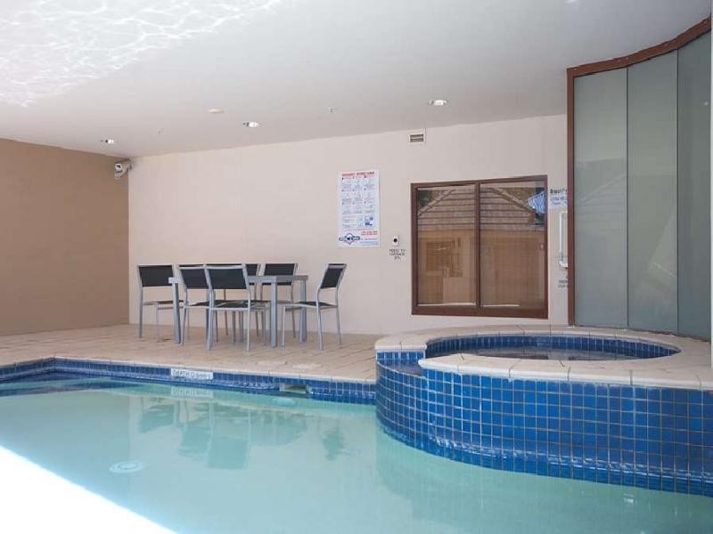 612/42 Surf Parade, Broadbeach QLD 4218