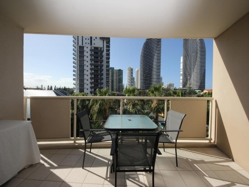 408/42 Surf Parade, Broadbeach QLD 4218