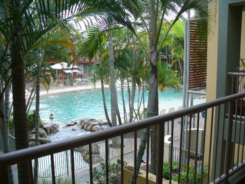 44/2320 Gold Coast Highway, Mermaid Beach QLD 4218