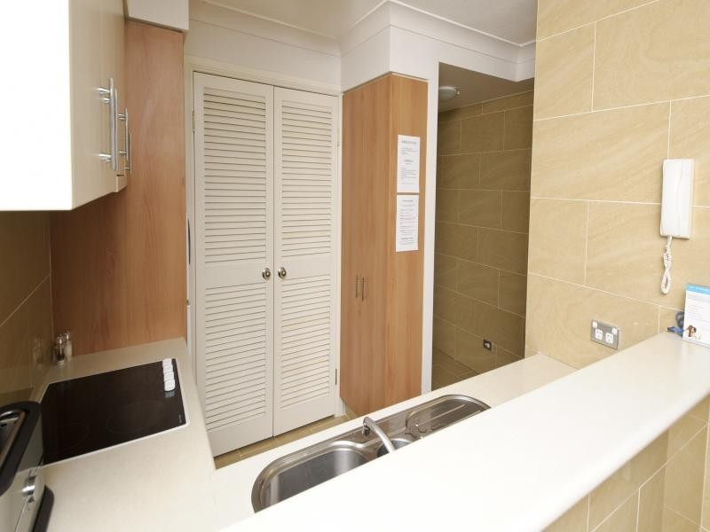 3028/2633 Gold Coast Highway, Broadbeach QLD 4218