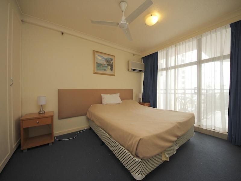711/18 Hanlan Street, Surfers Paradise QLD 4217