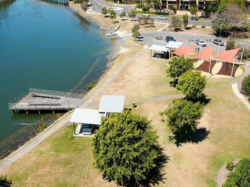 17/33 T.E.Peters Drive, Broadbeach Waters QLD 4218