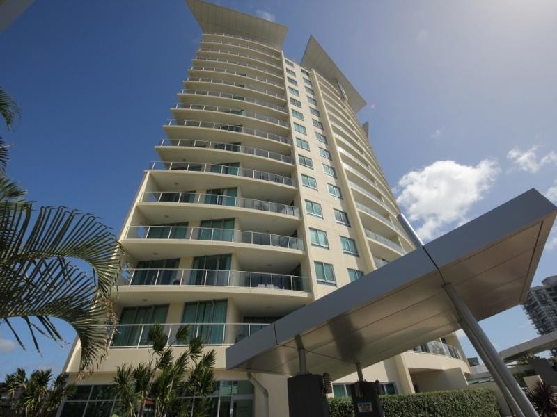 1103/18 Fern Street, Surfers Paradise QLD 4217