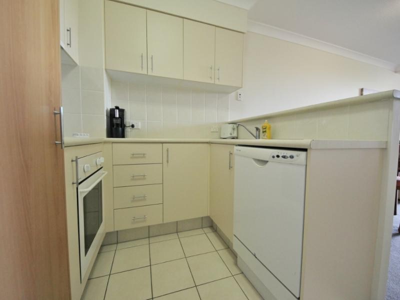 3035/2623 Gold Coast Highway, Broadbeach QLD 4218