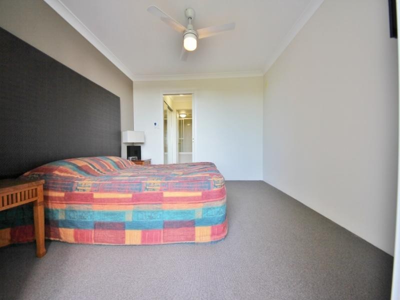 3035/2623 Gold Coast Highway, Broadbeach QLD 4218