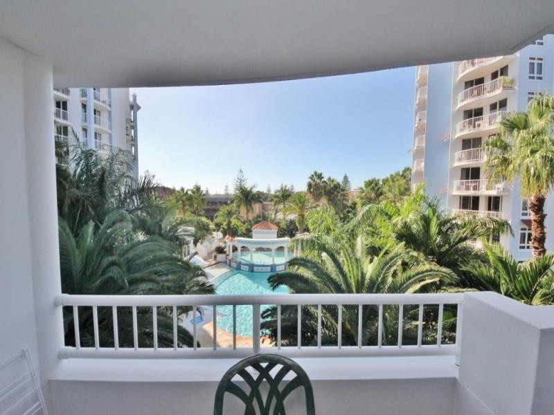 3035/2623 Gold Coast Highway, Broadbeach QLD 4218