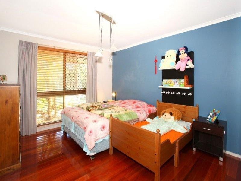 14 Fairway Drive, Clear Island Waters QLD 4226