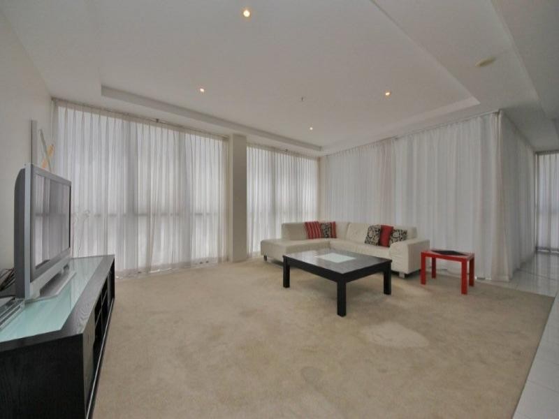501/17-19 Albert Ave, Broadbeach QLD 4218