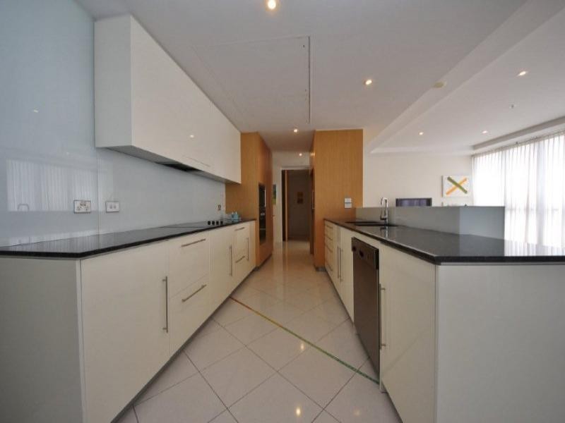 501/17-19 Albert Ave, Broadbeach QLD 4218