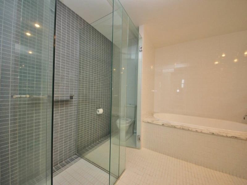 501/17-19 Albert Ave, Broadbeach QLD 4218