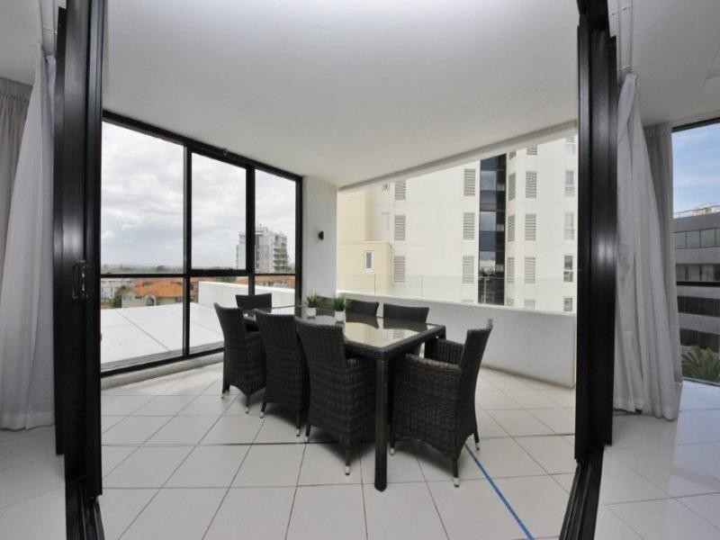 501/17-19 Albert Ave, Broadbeach QLD 4218