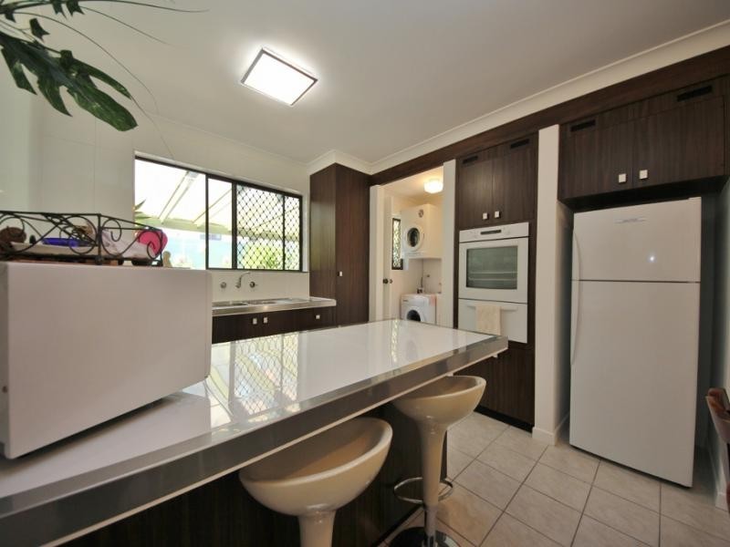 4/7 Aquila Court, Mermaid Waters QLD 4218