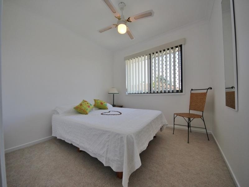 4/7 Aquila Court, Mermaid Waters QLD 4218