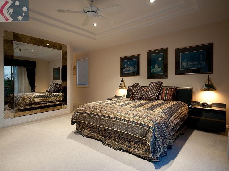 10 San Simeon Drive, Clear Island Waters QLD 4226