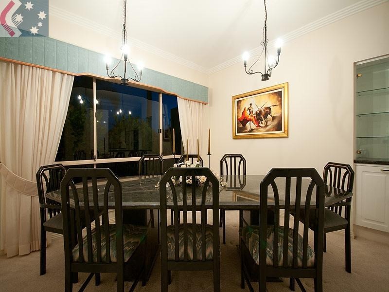 10 San Simeon Drive, Clear Island Waters QLD 4226