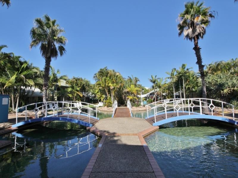 126/10 Alexandra Avenue, Broadbeach QLD 4218