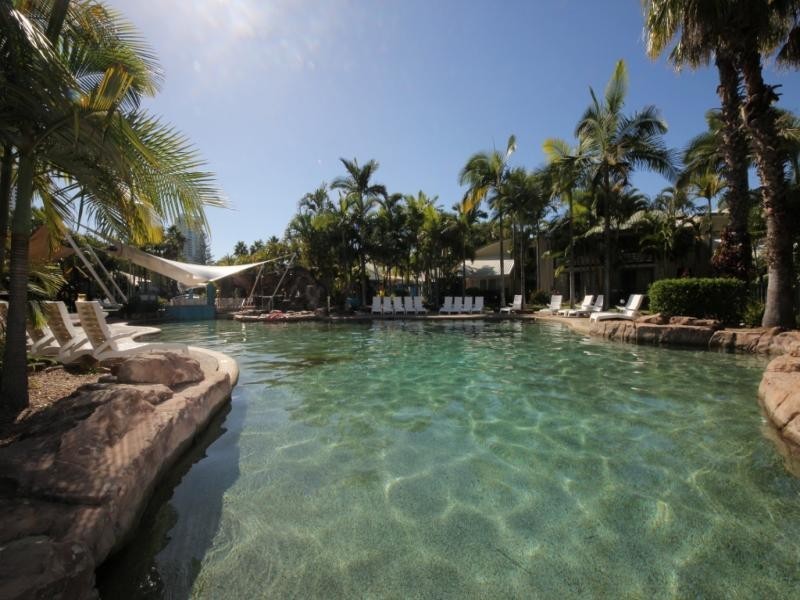 126/10 Alexandra Avenue, Broadbeach QLD 4218