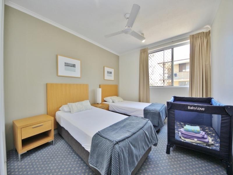 140/10 Alexandra Avenue, Broadbeach QLD 4218