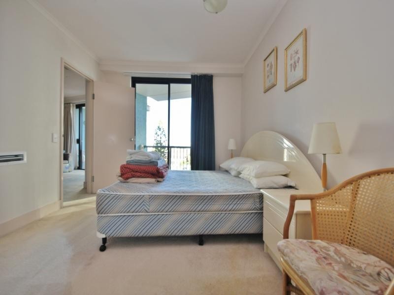 505/30 Surf Parade, Broadbeach QLD 4218