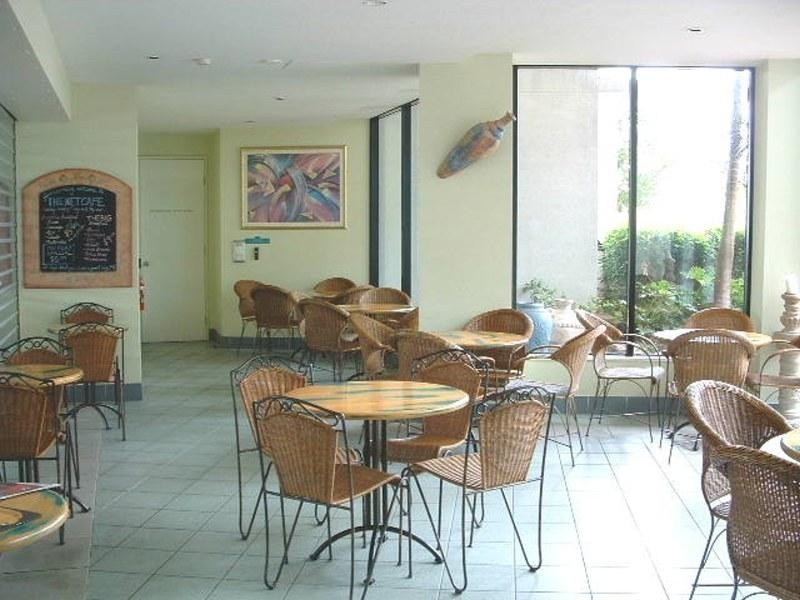 505/30 Surf Parade, Broadbeach QLD 4218