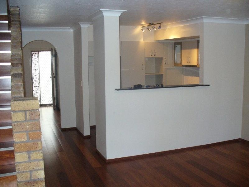 2/5 Aquila, Mermaid Waters QLD 4218