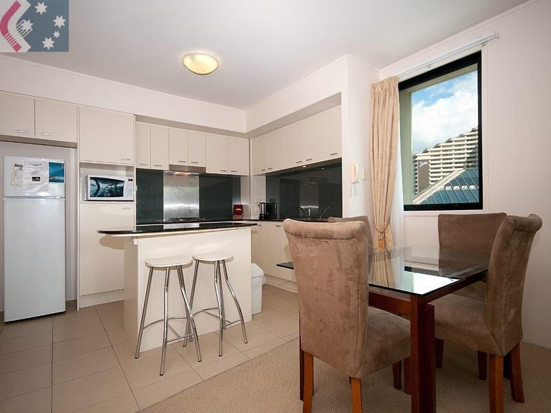 302/2685 Gold Coast Highway, Broadbeach QLD 4218