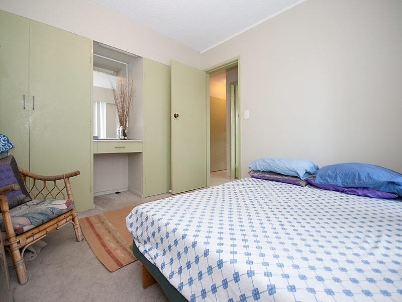 13/13 Surf Parade, Broadbeach QLD 4218