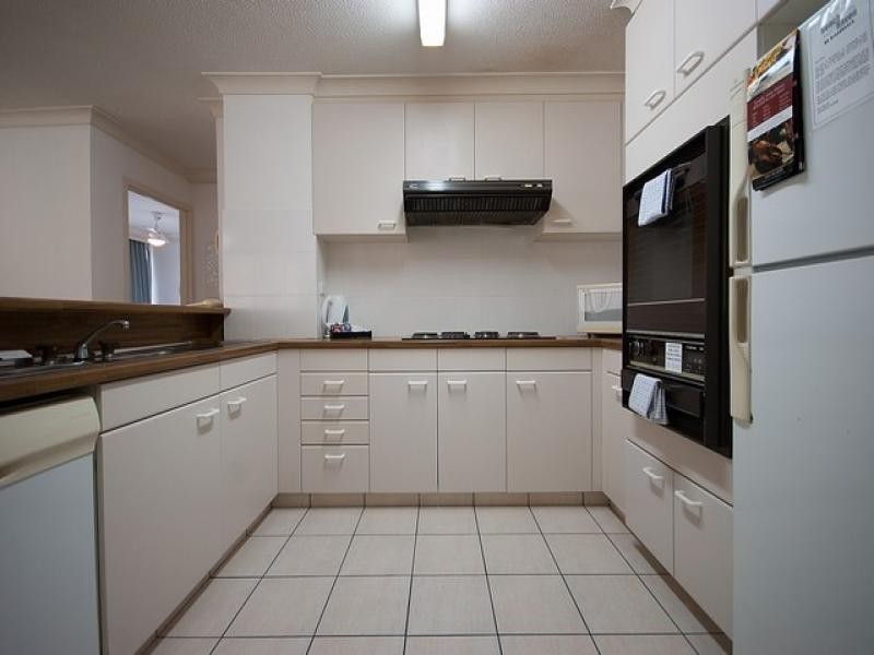 38/1 Albert Avenue, Broadbeach QLD 4218