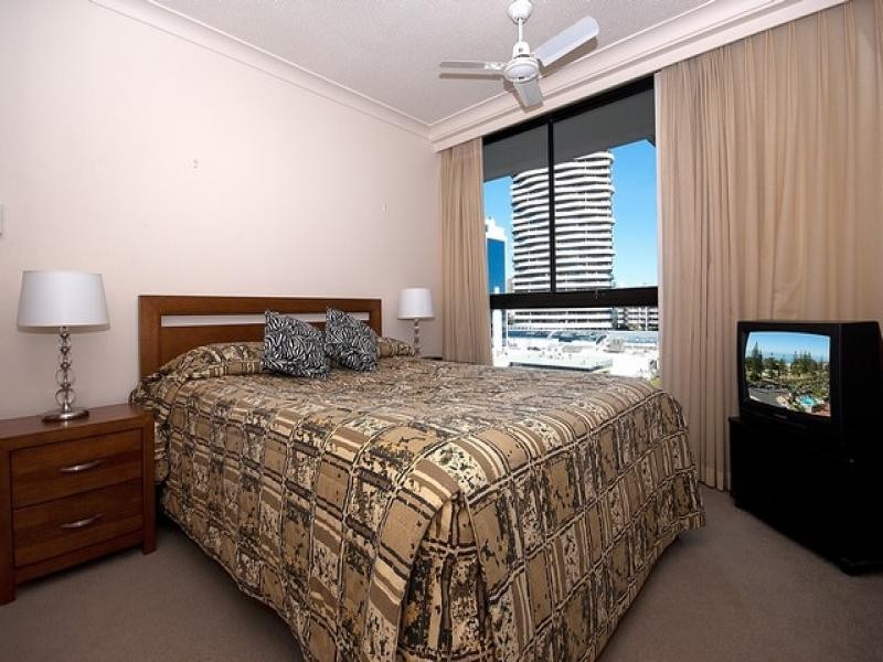 38/1 Albert Avenue, Broadbeach QLD 4218