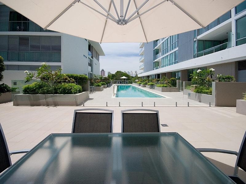 23/13 TE Peters Drive, Broadbeach QLD 4218