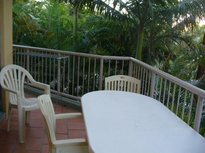 27/2320 Gold Coast Highway, Mermaid Waters QLD 4218