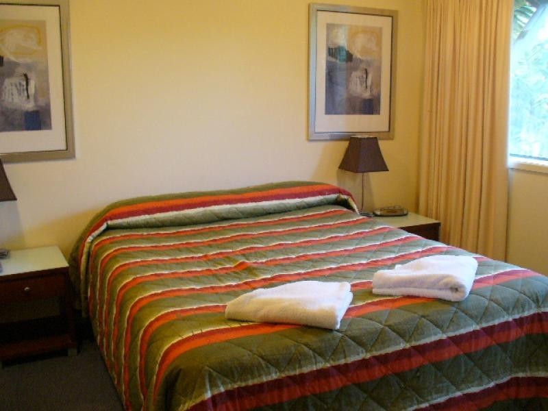 27/2320 Gold Coast Highway, Mermaid Waters QLD 4218