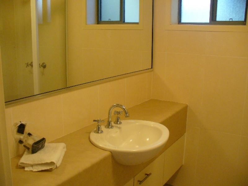 27/2320 Gold Coast Highway, Mermaid Waters QLD 4218