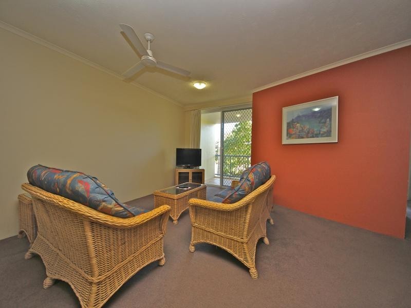 160/10 Alexandra Avenue, Mermaid Beach QLD 4218