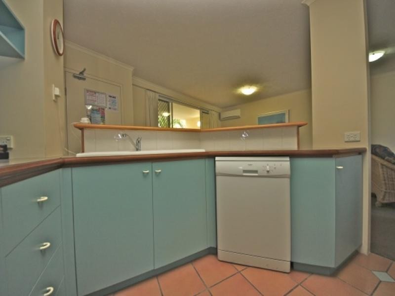 160/10 Alexandra Avenue, Mermaid Beach QLD 4218