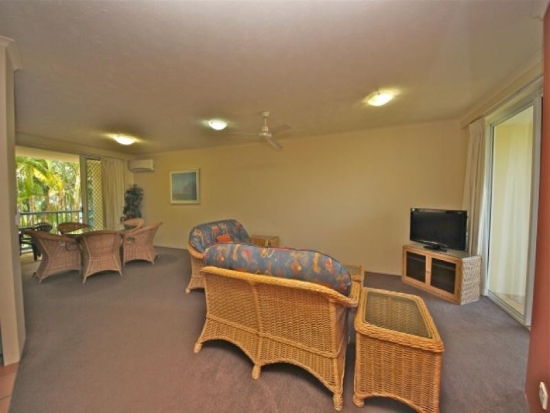 160/10 Alexandra Avenue, Mermaid Beach QLD 4218