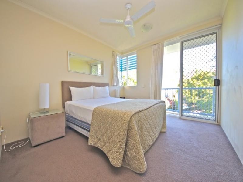 160/10 Alexandra Avenue, Mermaid Beach QLD 4218