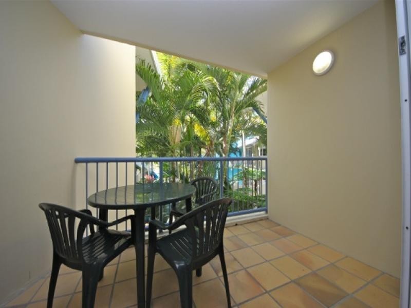 160/10 Alexandra Avenue, Mermaid Beach QLD 4218