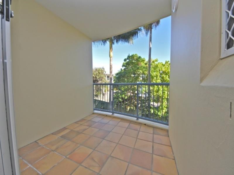 160/10 Alexandra Avenue, Mermaid Beach QLD 4218