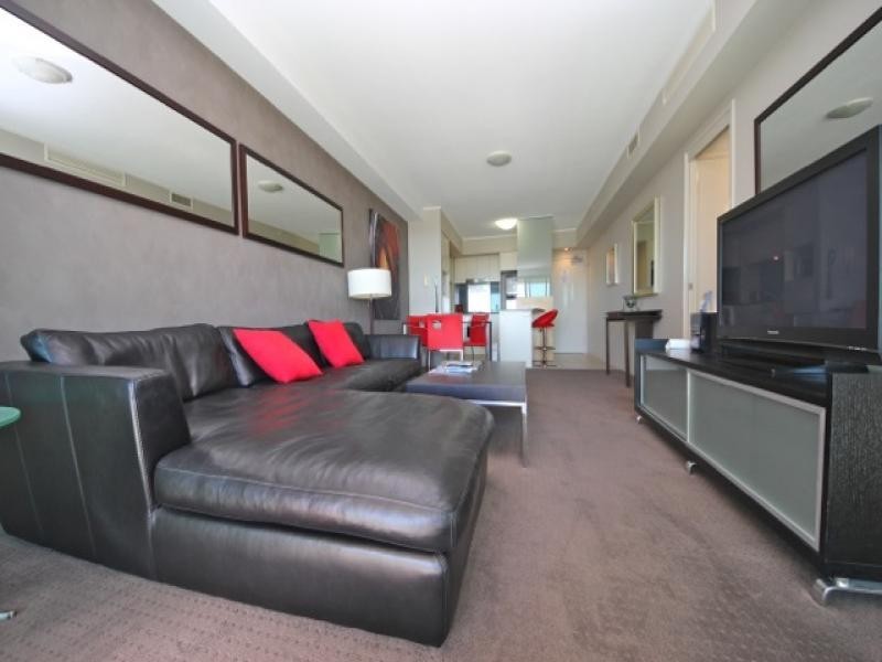 904/2685 Gold Coast Highway, Broadbeach QLD 4218