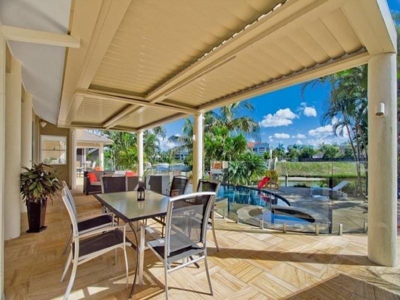 16 Freyburg Street, Sorrento QLD 4217