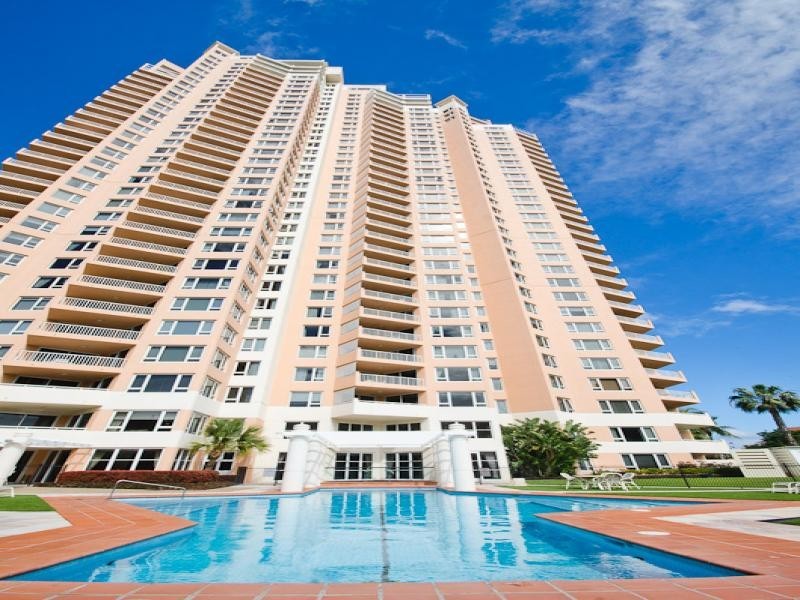 9/129 Surf Parade, Broadbeach QLD 4218