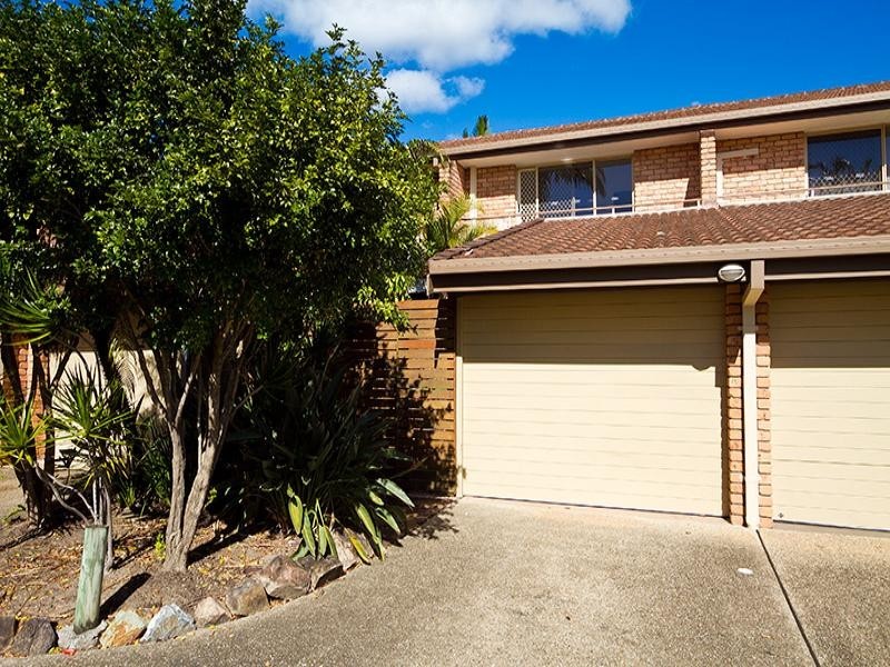 2/9 Eady Avenue, Broadbeach Waters QLD 4218