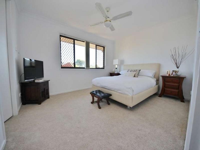 4/7 Aquila Court, Mermaid Beach QLD 4218