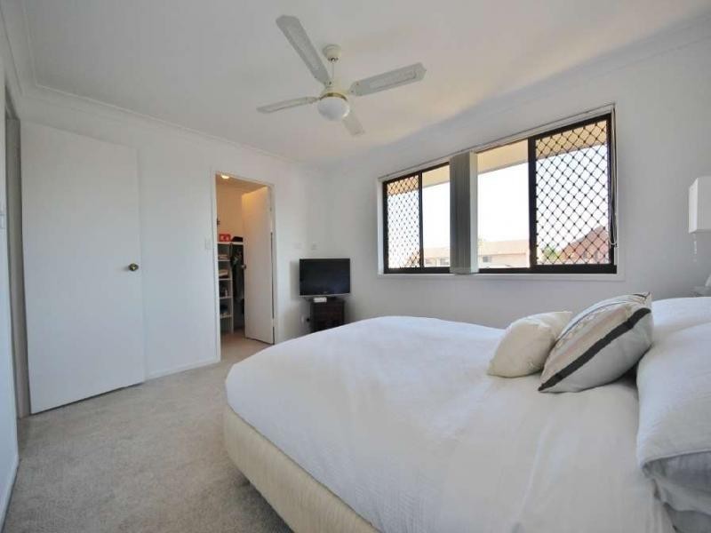 4/7 Aquila Court, Mermaid Beach QLD 4218