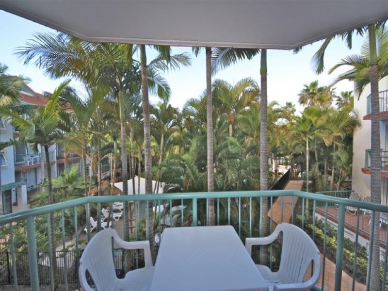 7 Redondo Avenue, Miami QLD 4220