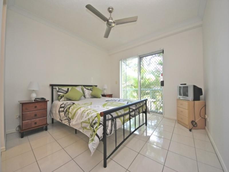 7 Redondo Avenue, Miami QLD 4220