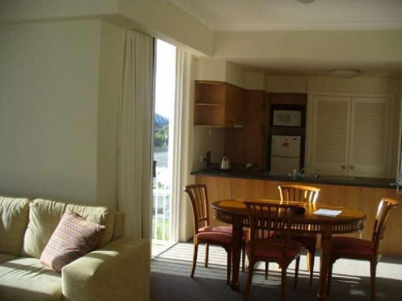 Broadbeach QLD 4218